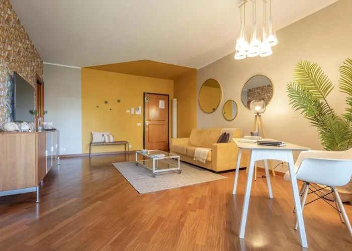 Kitty - Close To The Vatican * Róma