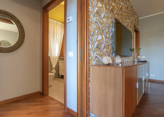 Kitty - Close To The Vatican * Róma