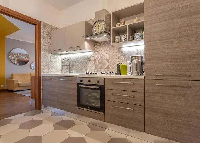 Kitty - Close To The Vatican *